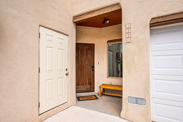 3220 La Paz Lane 20, Santa Fe, NM 87507