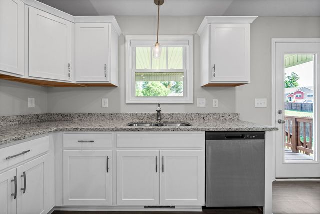 528 Macy Lynn Drive, Clarksville, TN 37042