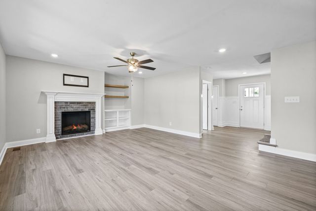 528 Macy Lynn Drive, Clarksville, TN 37042