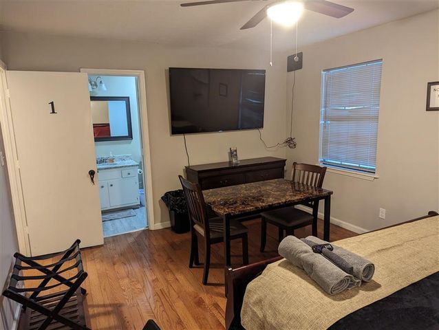 3000 Creel Road, Atlanta, GA 30349