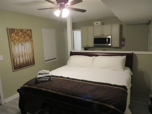3000 Creel Road, Atlanta, GA 30349