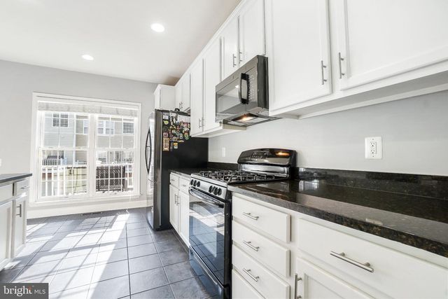 14899 POTOMAC BRANCH DR, Woodbridge, VA 22191