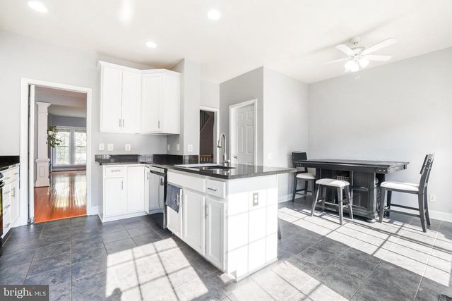 14899 POTOMAC BRANCH DR, Woodbridge, VA 22191