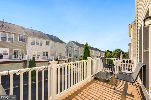 14899 POTOMAC BRANCH DR, Woodbridge, VA 22191