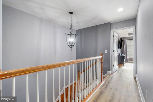 14899 POTOMAC BRANCH DR, Woodbridge, VA 22191