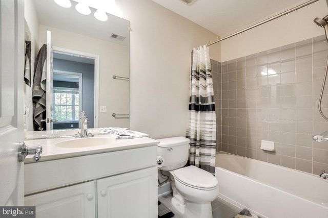 14899 POTOMAC BRANCH DR, Woodbridge, VA 22191