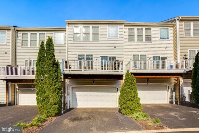 14899 POTOMAC BRANCH DR, Woodbridge, VA 22191