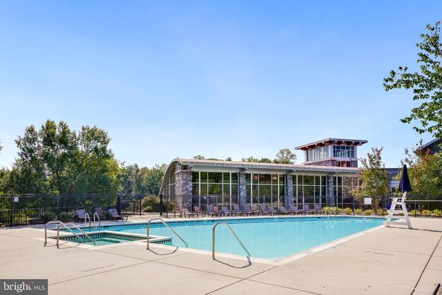 14899 POTOMAC BRANCH DR, Woodbridge, VA 22191