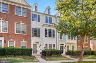 14899 POTOMAC BRANCH DR, Woodbridge, VA 22191