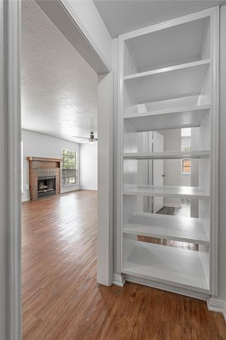 2402 Sycamore Avenue E1, Huntsville, TX 77340