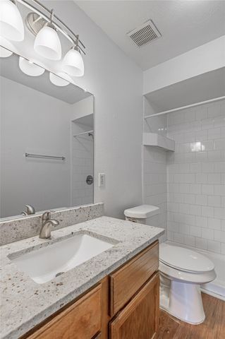 2402 Sycamore Avenue E1, Huntsville, TX 77340