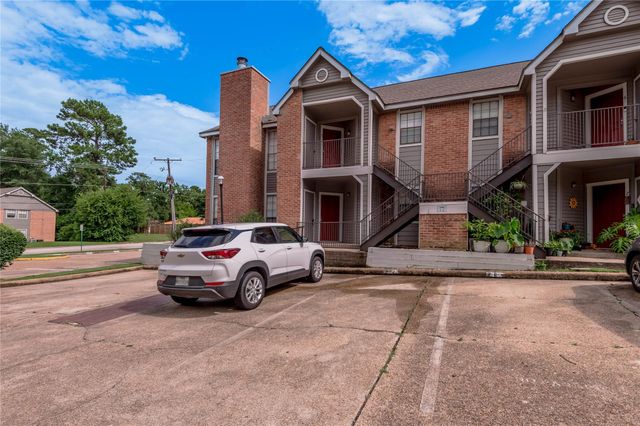 2402 Sycamore Avenue E1, Huntsville, TX 77340