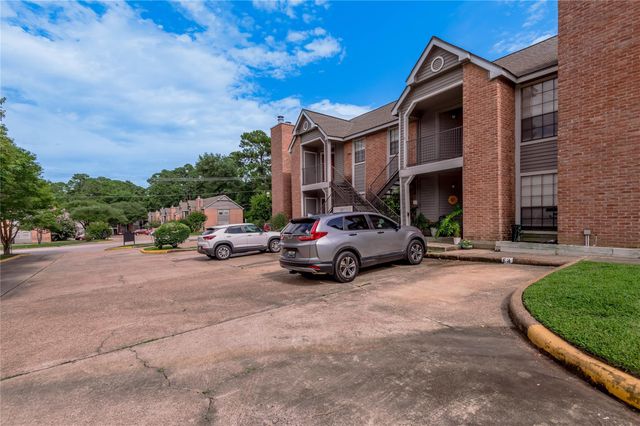 2402 Sycamore Avenue E1, Huntsville, TX 77340