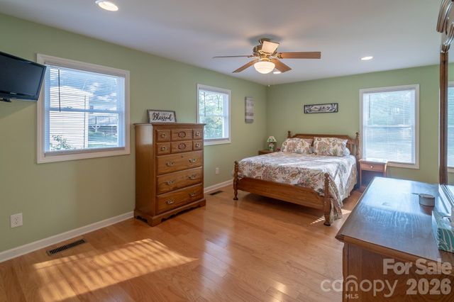 150 Pinehaven Lane, New London, NC 28127