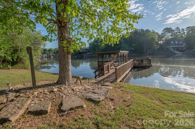 150 Pinehaven Lane, New London, NC 28127