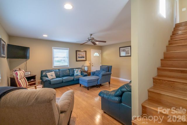 150 Pinehaven Lane, New London, NC 28127