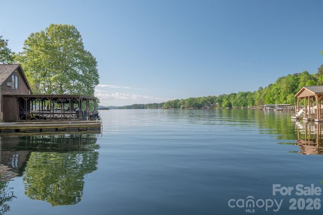 150 Pinehaven Lane, New London, NC 28127