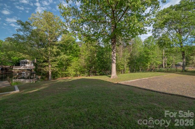 150 Pinehaven Lane, New London, NC 28127