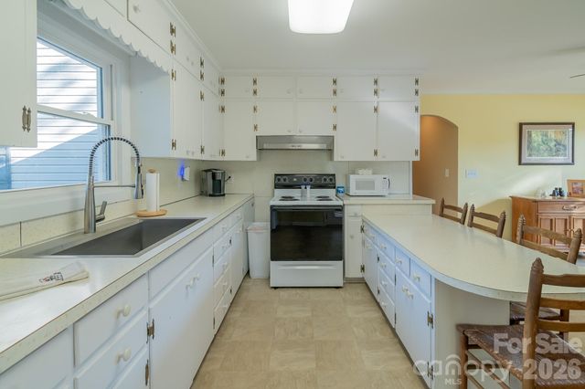 150 Pinehaven Lane, New London, NC 28127
