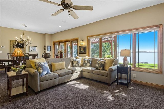 10781 Dahl Avenue, Chisago City, MN 55013