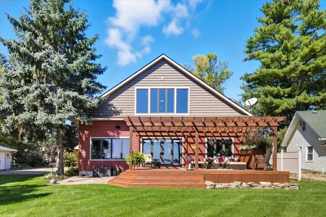 10781 Dahl Avenue, Chisago City, MN 55013