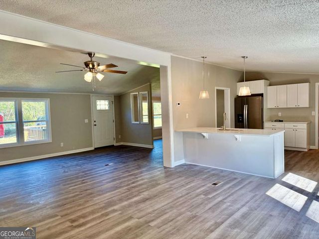 183 Pelican Road, Woodbine, GA 31569