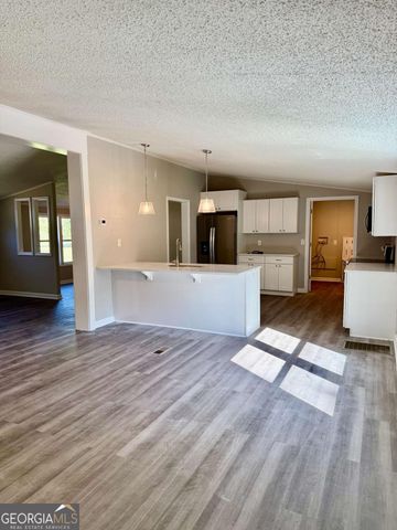 183 Pelican Road, Woodbine, GA 31569