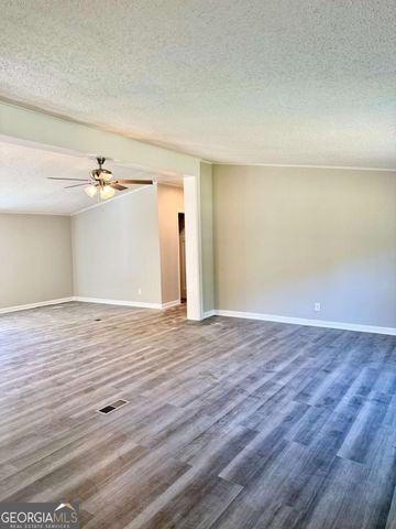 183 Pelican Road, Woodbine, GA 31569