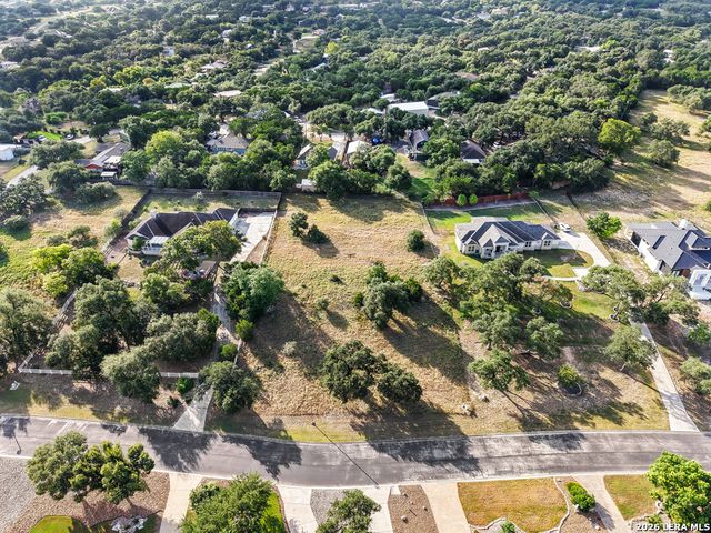 1104 KINGS COVE DR, Canyon Lake, TX 78133
