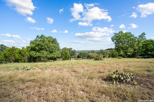 1104 KINGS COVE DR, Canyon Lake, TX 78133