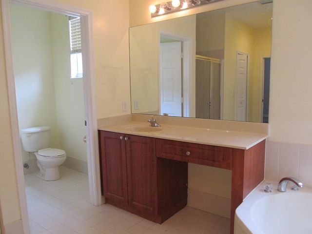 10682 OLD HAMMOCK Way, Wellington, FL 33414