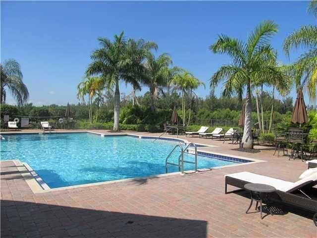 10682 OLD HAMMOCK Way, Wellington, FL 33414