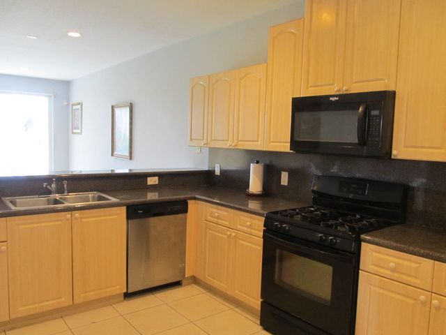 10682 OLD HAMMOCK Way, Wellington, FL 33414