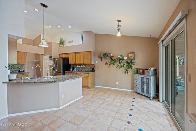 9557 N Elan Lane, Tucson, AZ 85742