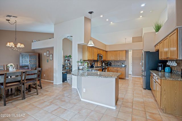 9557 N Elan Lane, Tucson, AZ 85742