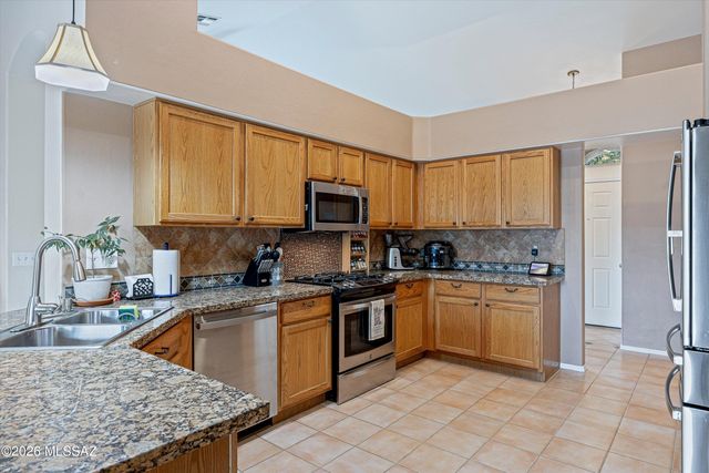 9557 N Elan Lane, Tucson, AZ 85742