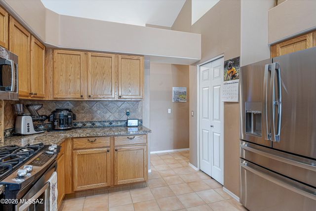 9557 N Elan Lane, Tucson, AZ 85742