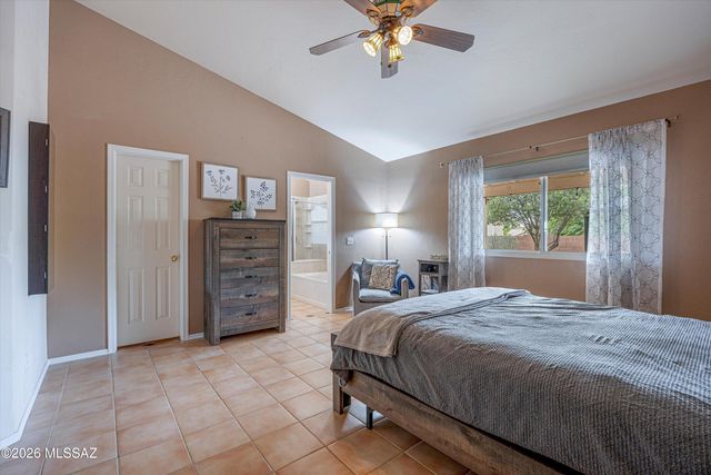 9557 N Elan Lane, Tucson, AZ 85742