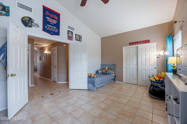 9557 N Elan Lane, Tucson, AZ 85742