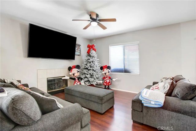 3272 Mariposa, Perris, CA 92571