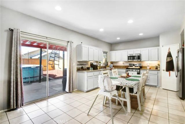 3272 Mariposa, Perris, CA 92571