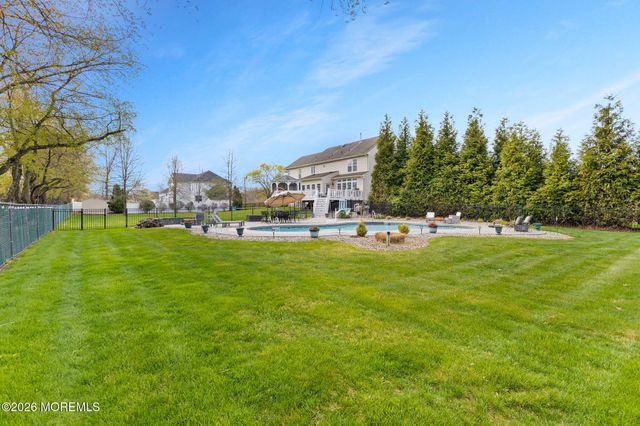 11 Nicholas Court, Cream Ridge, NJ 08514