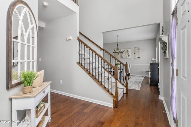 11 Nicholas Court, Cream Ridge, NJ 08514