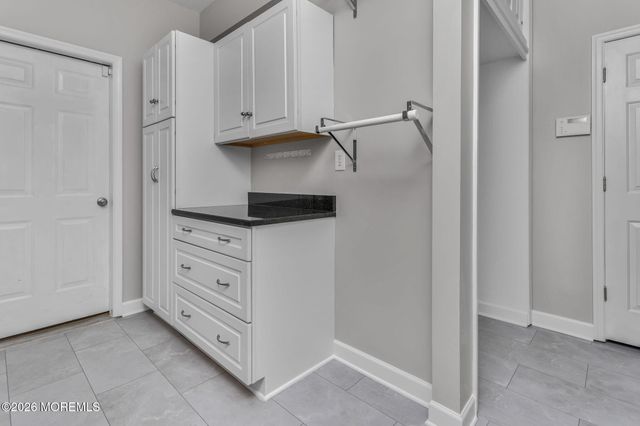 11 Nicholas Court, Cream Ridge, NJ 08514