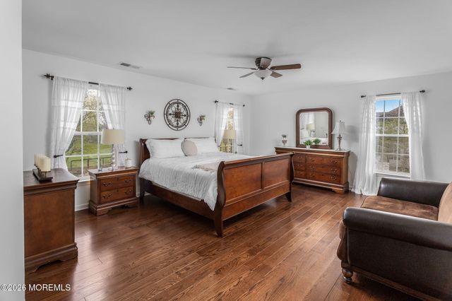 11 Nicholas Court, Cream Ridge, NJ 08514
