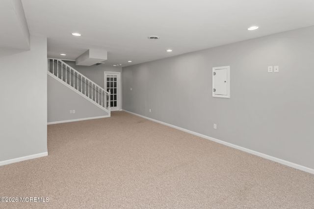 11 Nicholas Court, Cream Ridge, NJ 08514