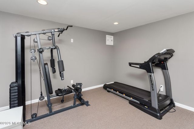 11 Nicholas Court, Cream Ridge, NJ 08514