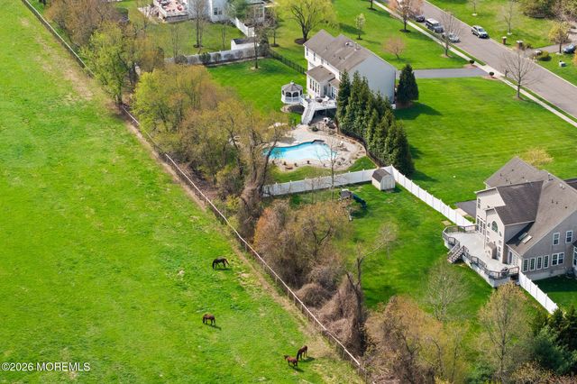 11 Nicholas Court, Cream Ridge, NJ 08514