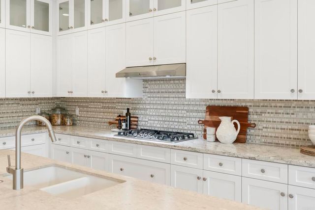 1352 Baumgartner Way, Escondido, CA 92026