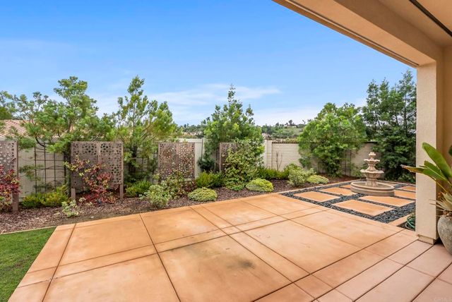 1352 Baumgartner Way, Escondido, CA 92026